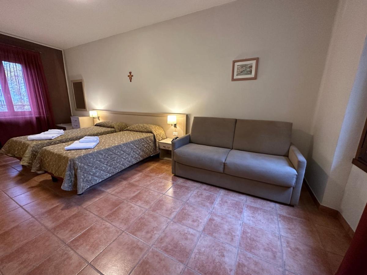 Domus San Bernardino Bed & Breakfast Verona Exterior photo