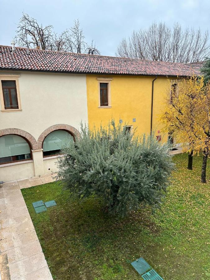 Domus San Bernardino Bed & Breakfast Verona Exterior photo